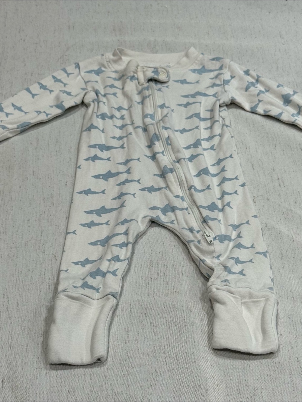Monica + Andy White Blue Shark-Print Footie sleeper 0-3m 100% organic cotton Zip